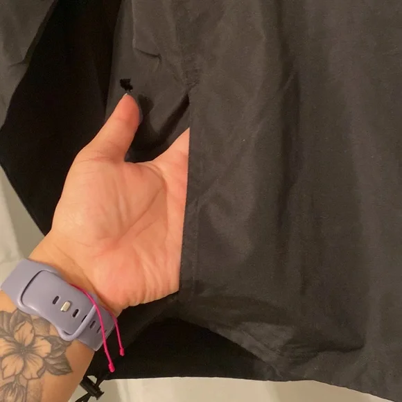 Champion Black Windbreaker - Picture 4 of 6